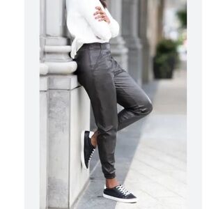 Spanx Black Leather Like Jogger Pull On Elastic Jogger Pants sz XL